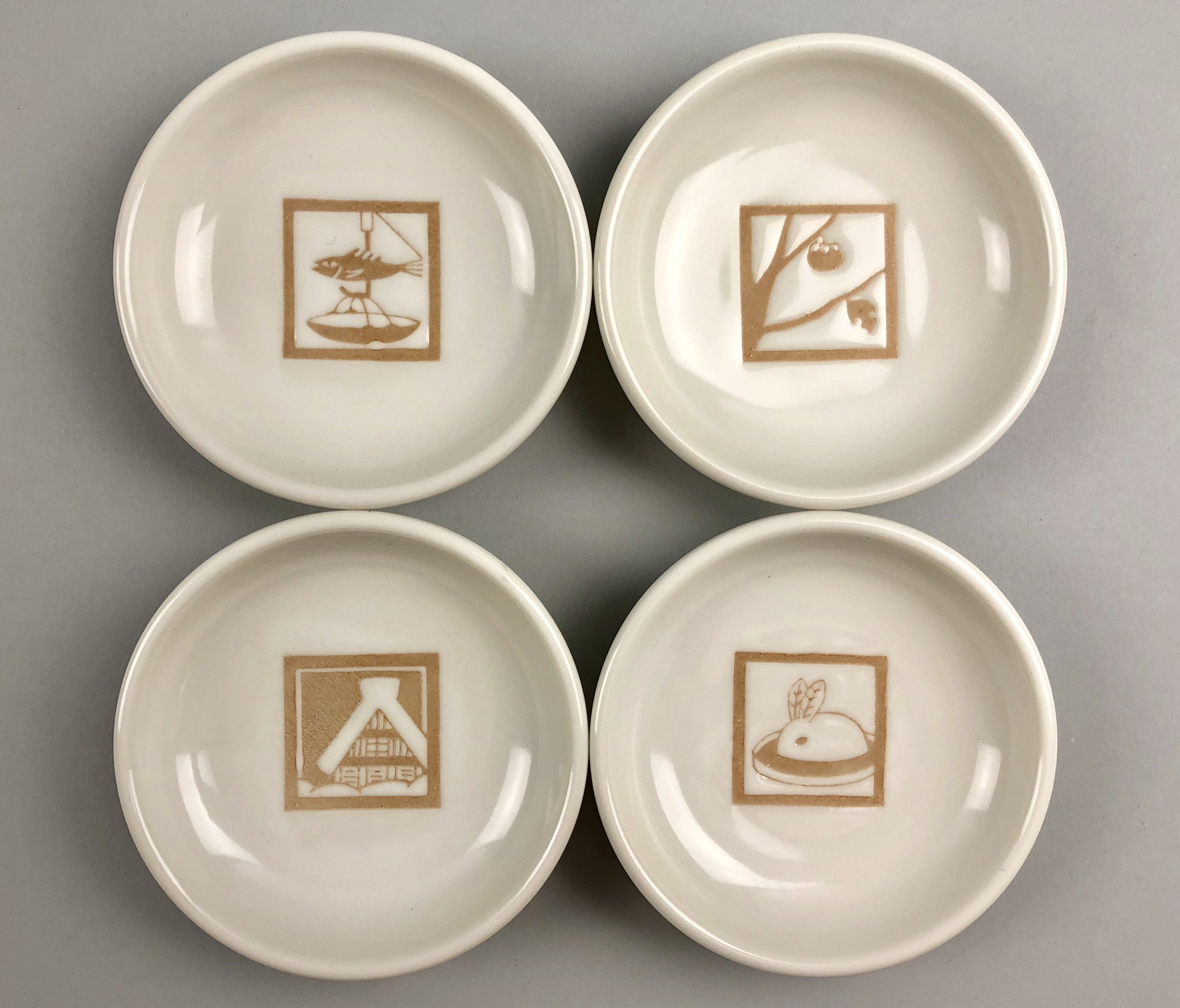 Restaurant Equipment Supply Discount Manhattan New York 纽约 뉴욕 레스토랑 Japanese Ceramics 和食器 日本 日式厨具 Japanese Ceramics soy sauce plates