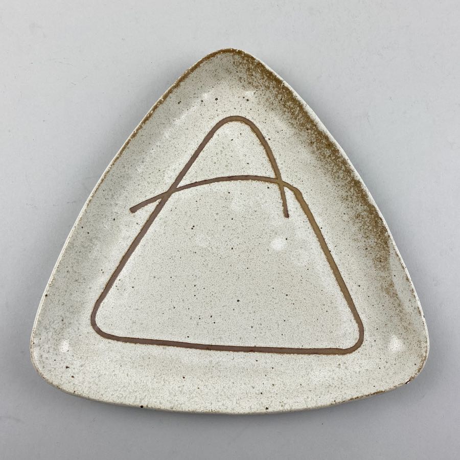 Triangle and hexagon Japanese plates, Flat-rate shipping