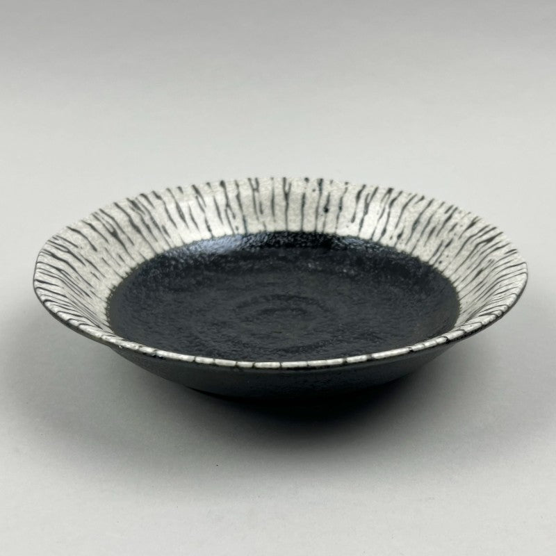 Gomashio Coupe Deep Appetizer Dinner Plates Shallow Curry Bowls in two sizes 6.6" dia. and 8.5" dia. Made in Japan