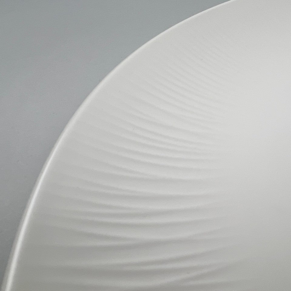 SOU White Striped Round Coupe Dinner Plate Restaurant Supply Bowery Discount Sale OSARA New York