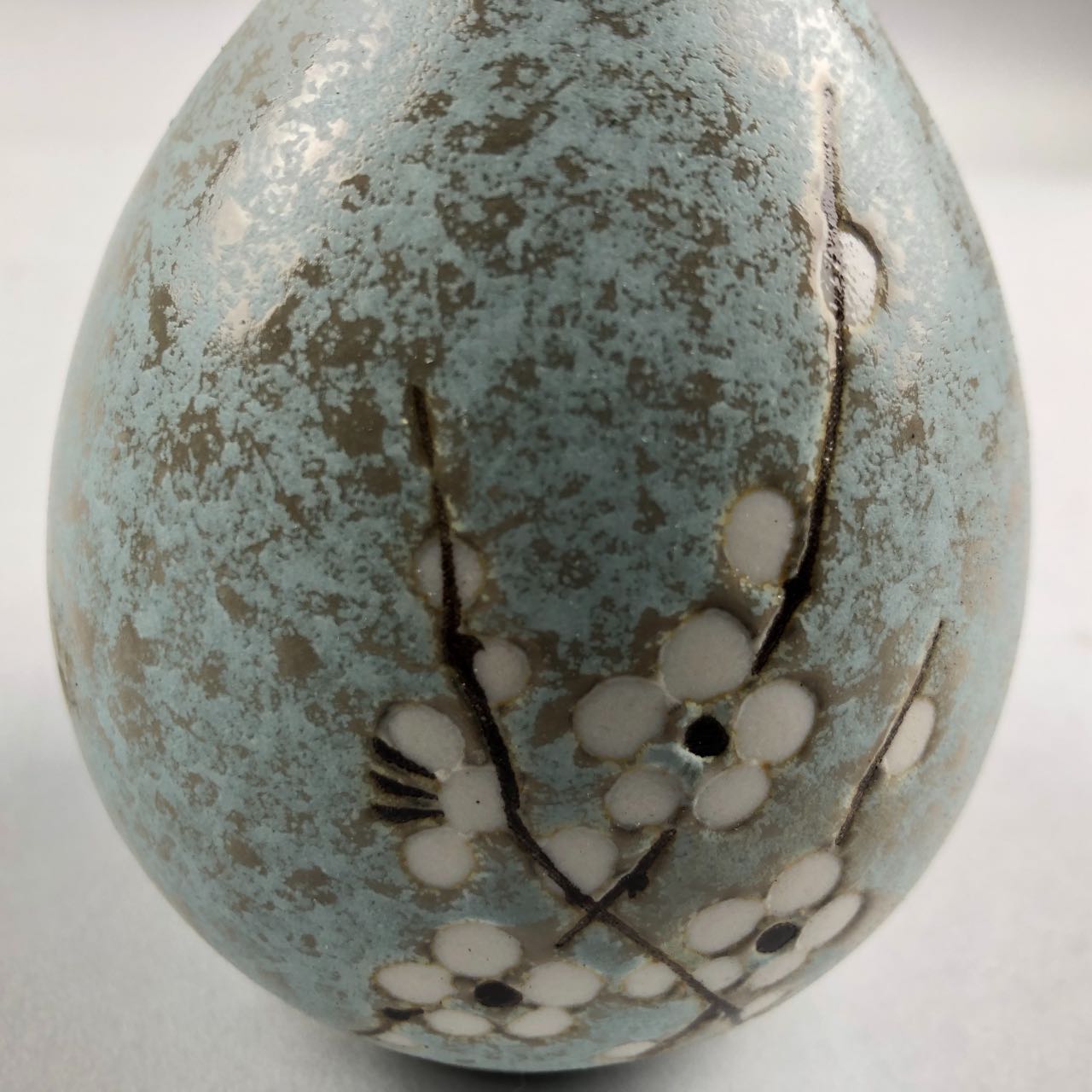 Hakubai White Plum Flower sake carafe(10 oz) and four cups set, made in Japan