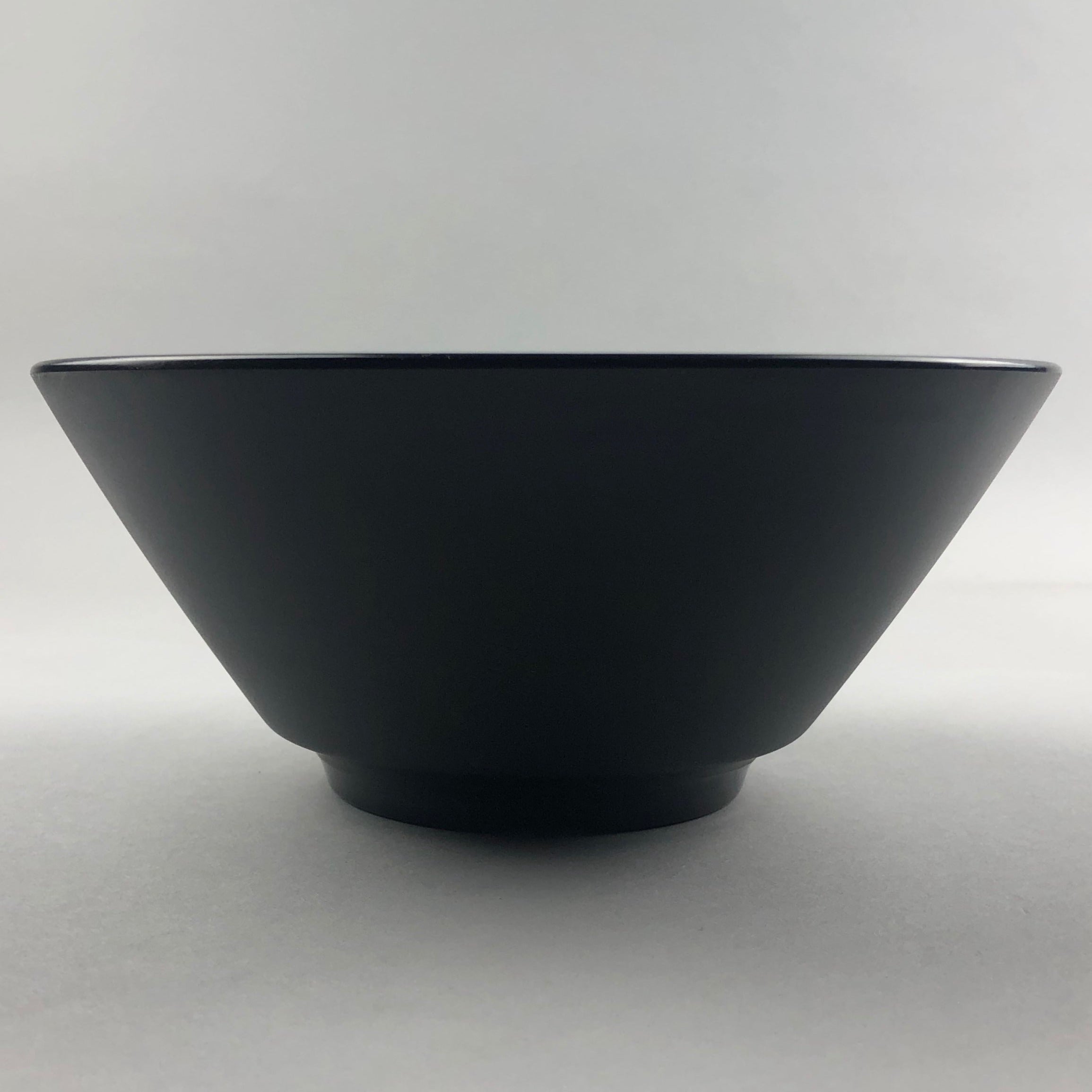 Restaurant Equipment Supply Discount Manhattan OSARA New York 纽约 뉴욕 레스토랑 日式厨具 Melamine Bowl メラミン鉢 Unbreakable Dishes Matte Black Noodle Bowl Ramen ラーメン Outdoor dining
