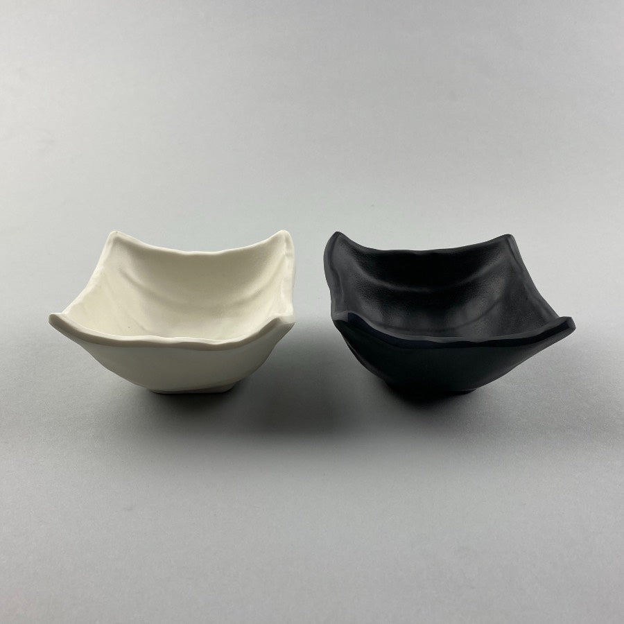 Konami Melamine Semi Matte Black and White Small Bowl Restaurant Supply Bowery Discount Sale OSARA New York