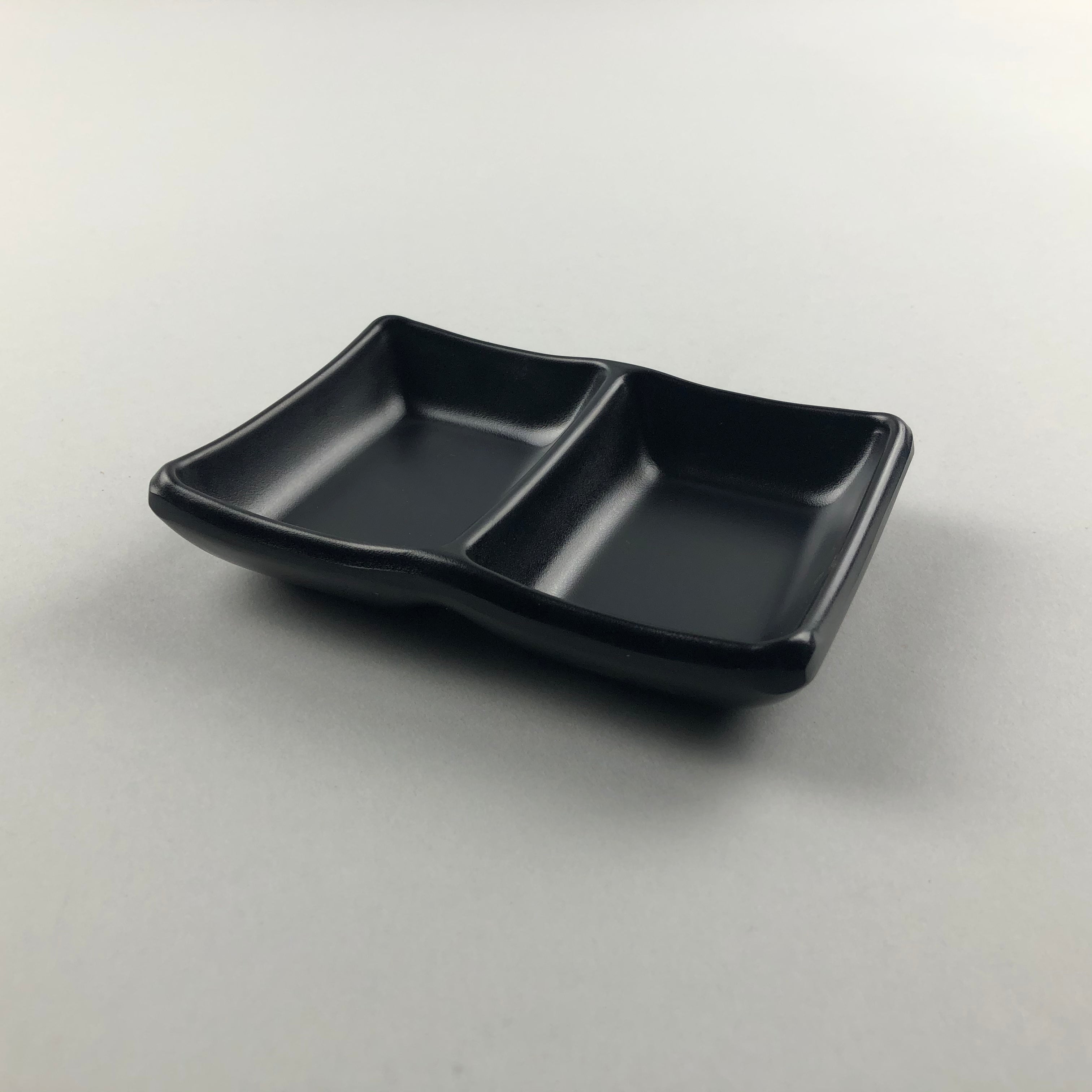 Restaurant Equipment Supply Discount Manhattan OSARA New York 纽约 뉴욕 레스토랑 日式厨具 Melamine Unbreakable Dishes Matte Black Sectional Sauce Seasoning Dishes Outdoor Dining