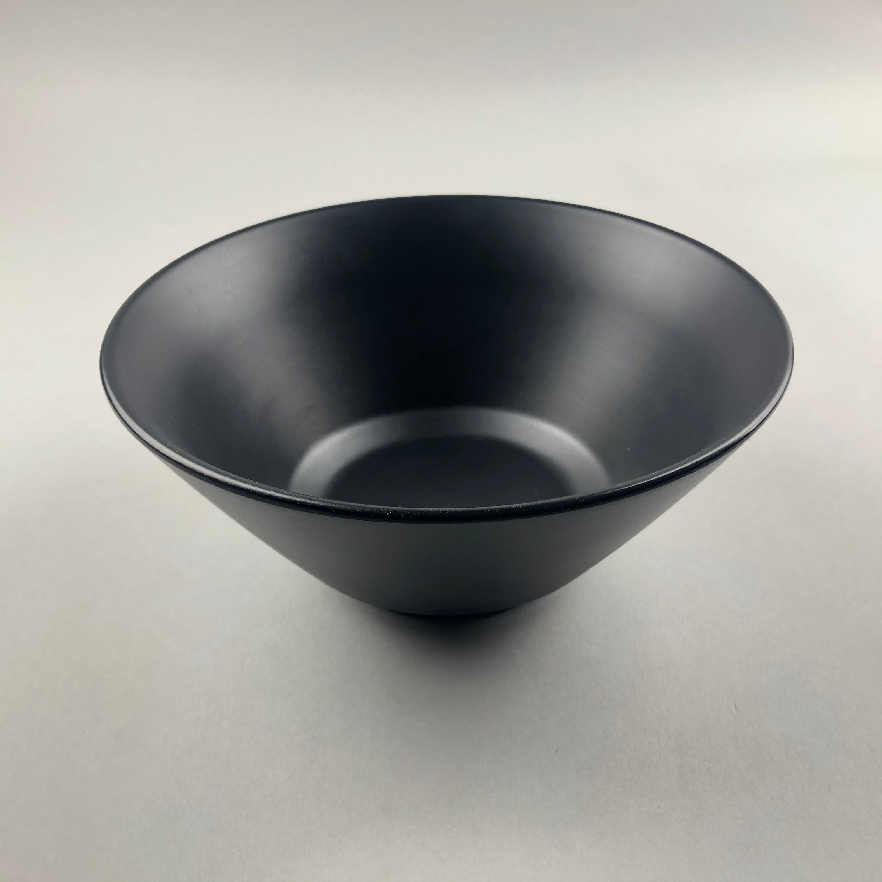 Restaurant Equipment Supply Discount Manhattan OSARA New York 纽约 뉴욕 레스토랑 日式厨具 Melamine Bowl メラミン鉢 Unbreakable Dishes Matte Black Noodle Bowl Ramen ラーメン Outdoor dining