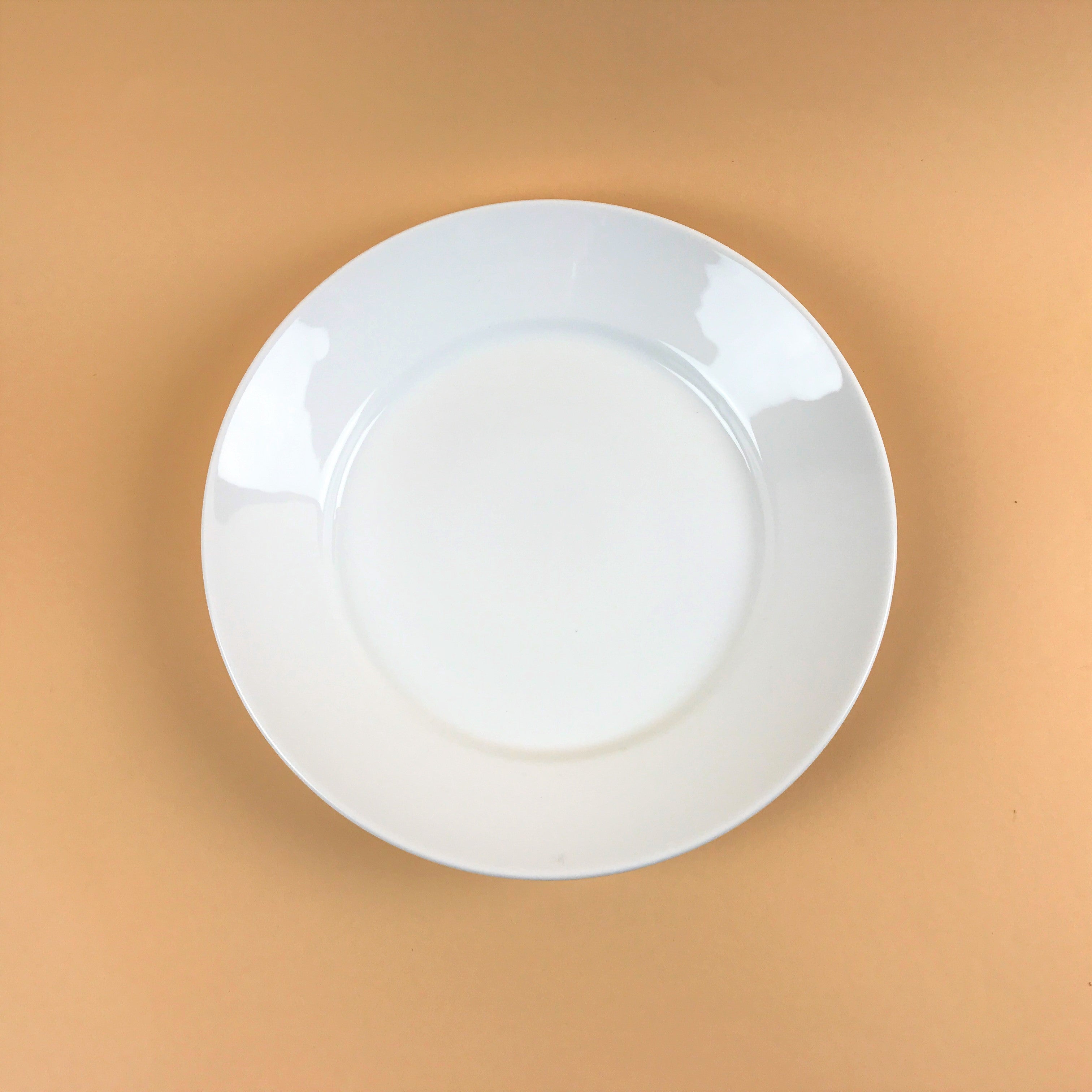 Eldridge Round Plate with angled rim 11" dia.