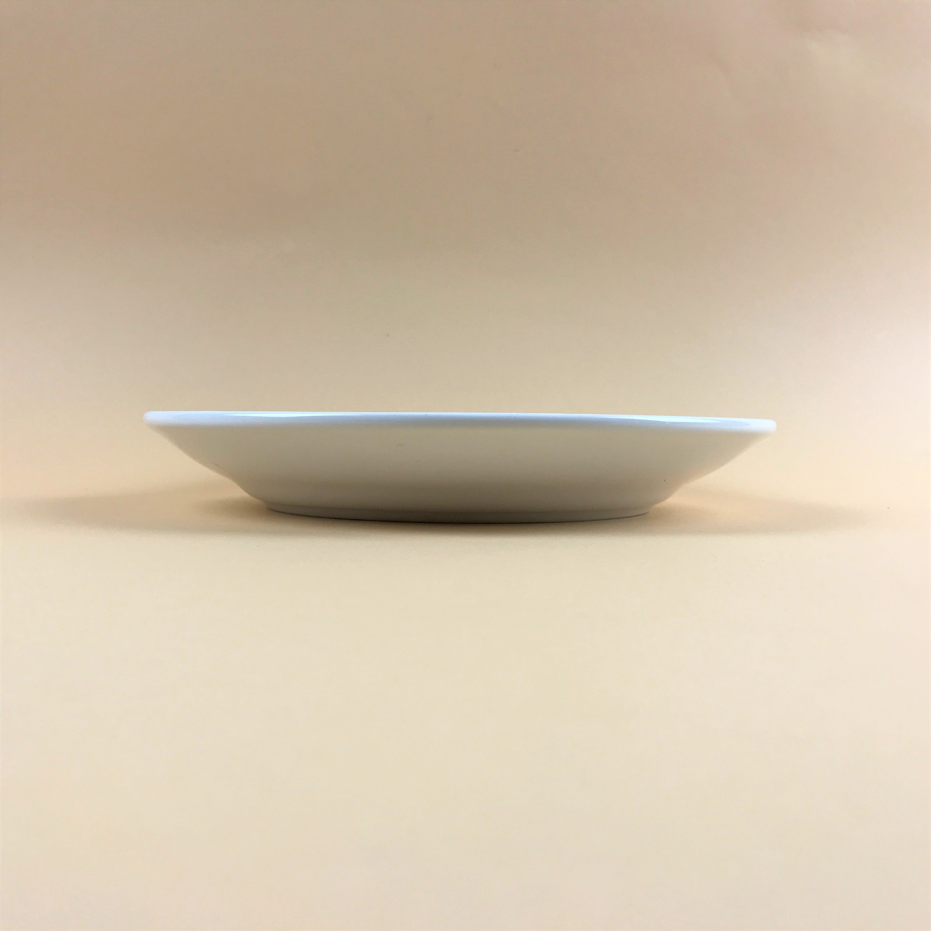 Eldridge Round Plate with angled rim 11" dia.