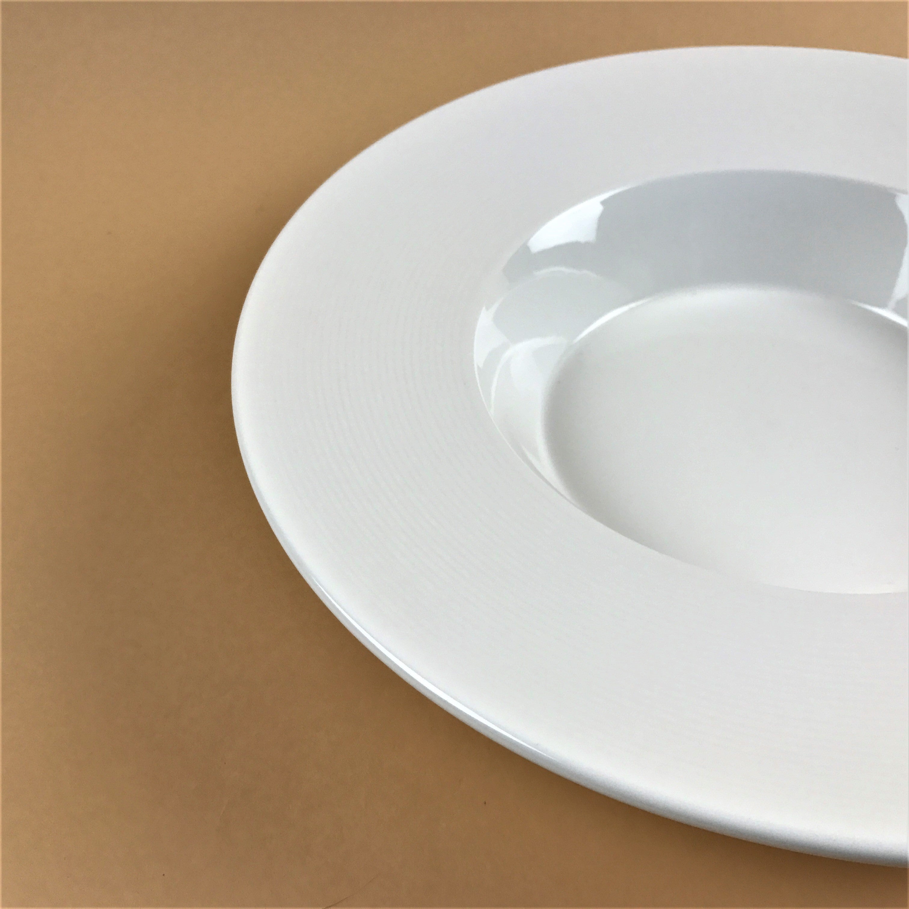 Wide rim bowl pasta plates durable white dinnerware restaurant supply Bowery discount sale OSARA New York