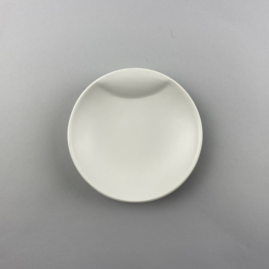 Tohuku Matte White and Black Melamine Plate with Handle Restaurant Supply Bowery Discount Sale OSARA New York