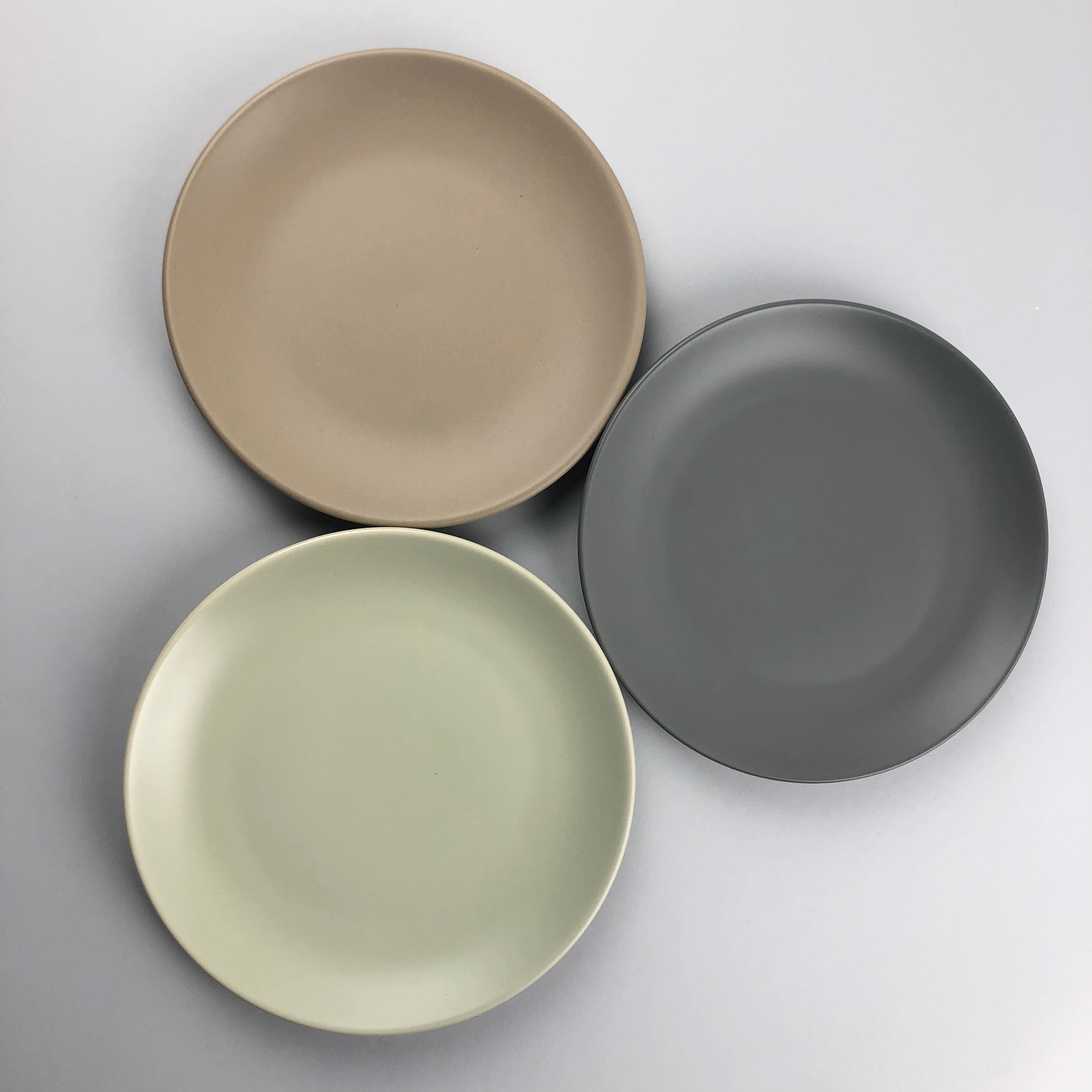 Gray plates clearance