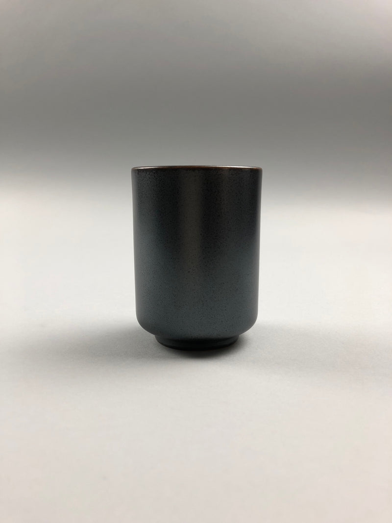 Restaurant Equipment Supply Discount Manhattan New York 纽约 뉴욕 레스토랑 Japanese Ceramics 和食器 日本 日式厨具 Made In Japan 茶 teacup Gun metal matte